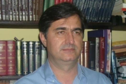 Professor Omar Daniel (in memorian) Professor Omar Daniel (in memorian)