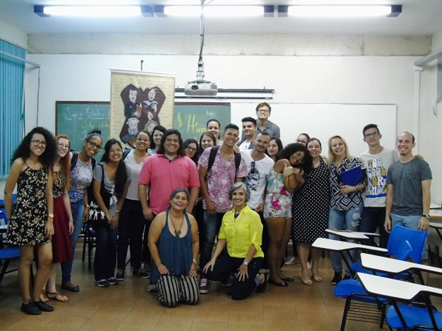 Participantes durante encontro do Clube de Leituras ano passado