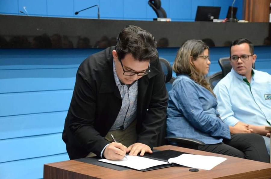 Professor Bruno Crispim assume cadeira na Frente Parlamentar de Recursos Hídricos