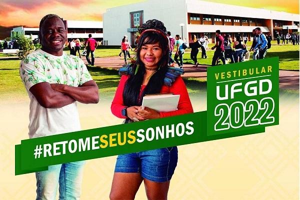Metade das vagas do Vestibular 2022 da UFGD são para estudantes de escola pública