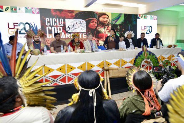 Ministra Sonia Guajajara participa de seminário na UFGD 