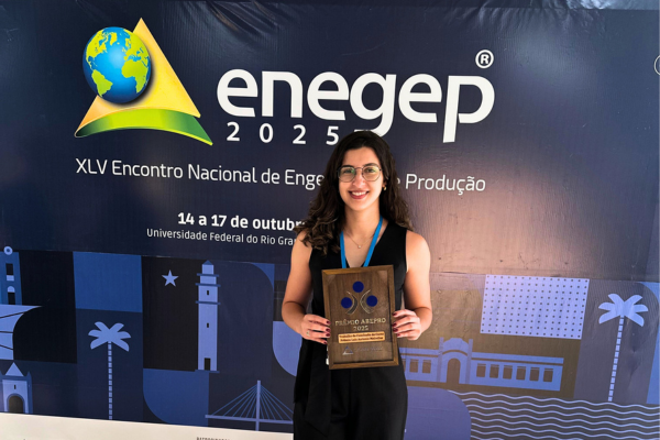 Egressa da UFGD vence prêmio nacional de Melhor TCC em Engenharia de Produção