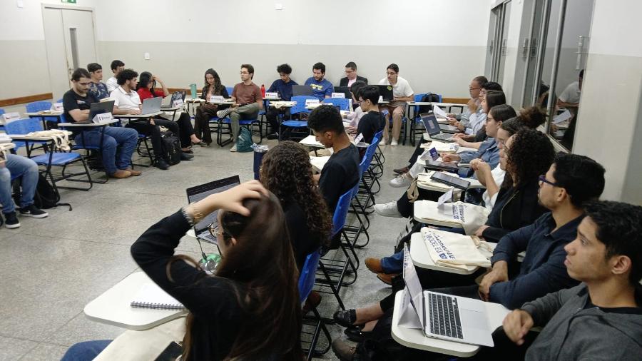 Model UE Dourados – MS