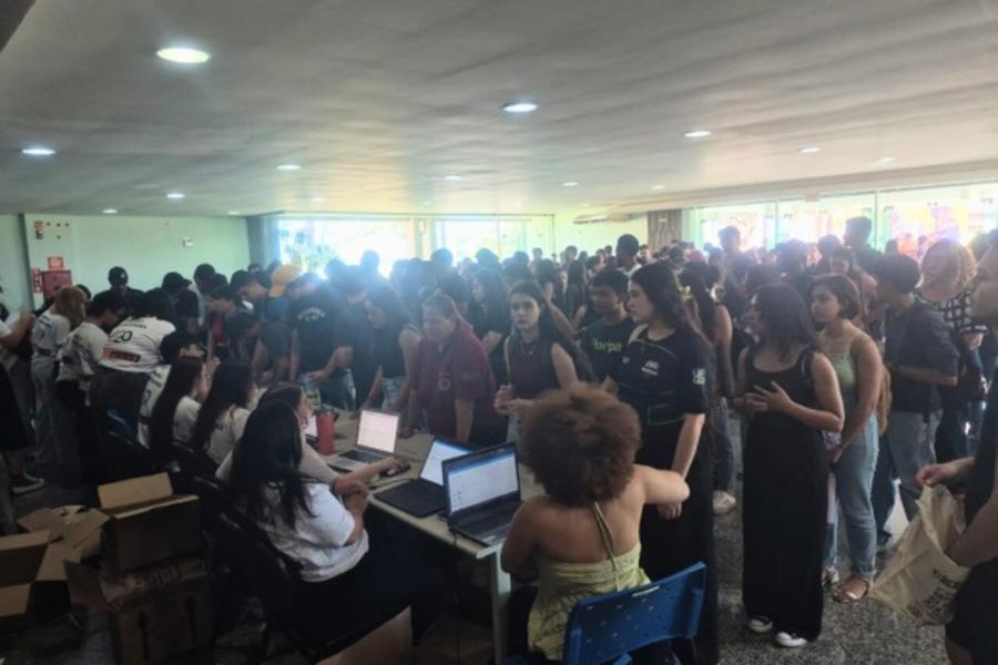Aproximadamente 3 mil estudantes estão envolvidos na apresentação de trabalhos científicos ufgd