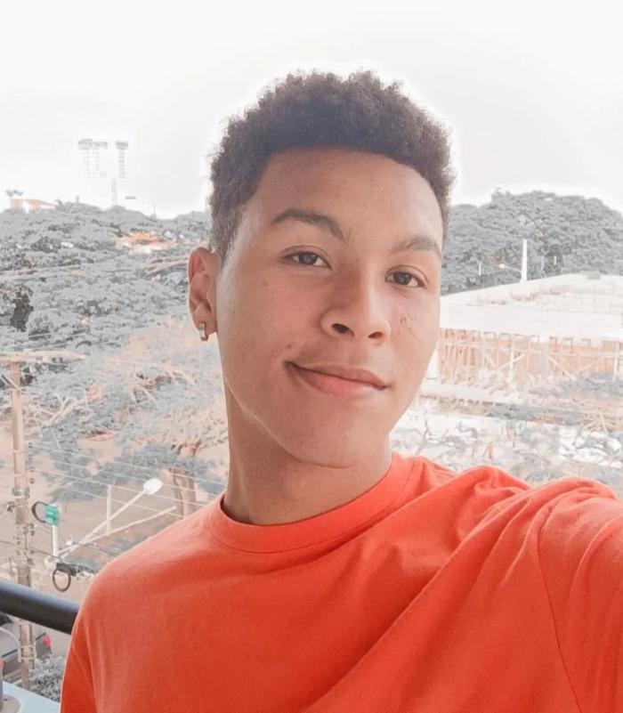 Nycolas Verly da Silva: graduando em Relações Internacionais Insper